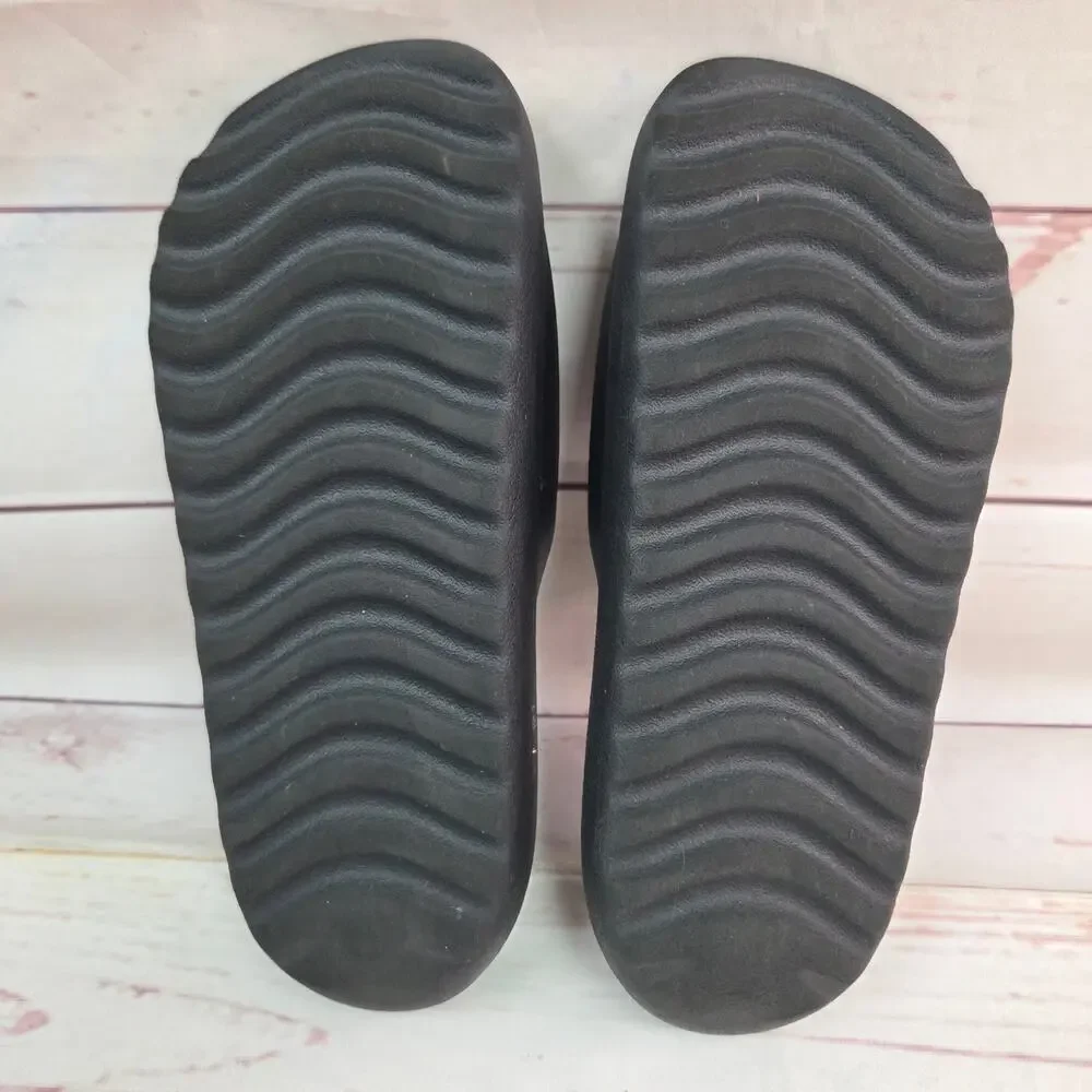 Adidas Adilette Lumia Slides Youth Size 5 Black Slip On Sandals Kids - Picture 5 of 9